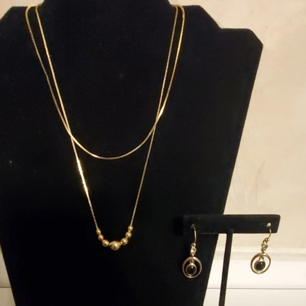 📿👂💍 Necklaces and earrings set